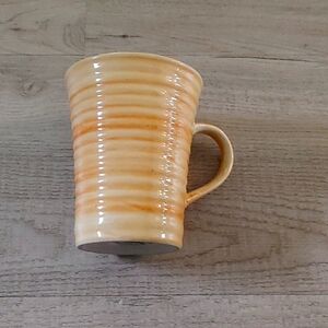 Gibson Yellow ribbed 14 oz Coffee Mug Cup Urban 4.75" tall, D=3.25"